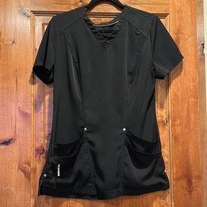 Beyond Scrubs black scrub top!